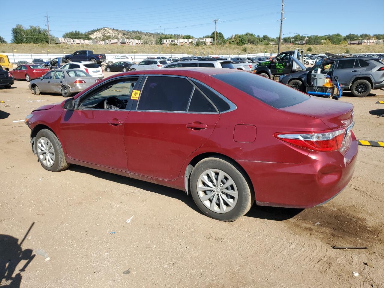 4T1BF1FK8GU610071 2016 TOYOTA CAMRY - Image 2