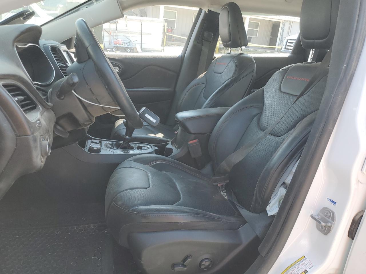 2019 Jeep Cherokee - Image 7