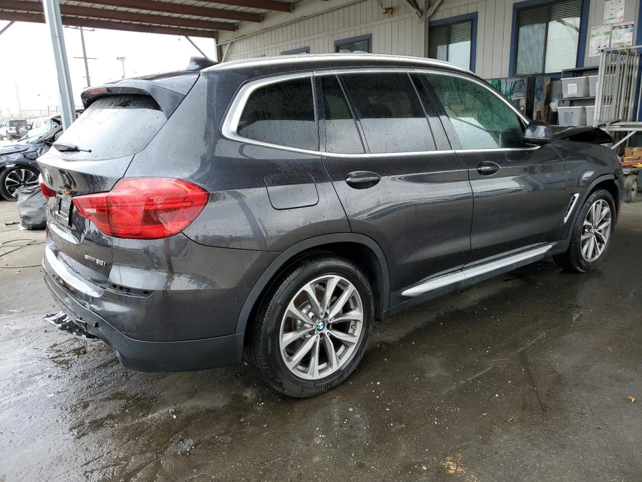 VIN 5UXTR7C56KLF37218 2019 BMW X3 no.3