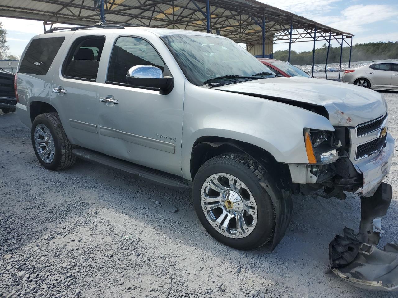 VIN 1GNSCAE09DR363226 2013 CHEVROLET TAHOE no.4