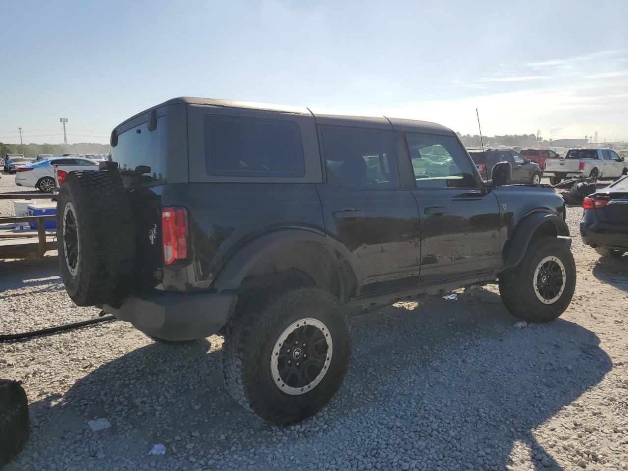 2021 Ford Bronco - Image 3
