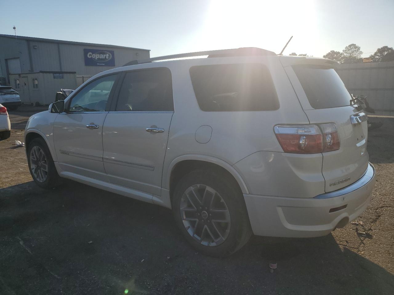 2011 GMC Acadia - Image 2