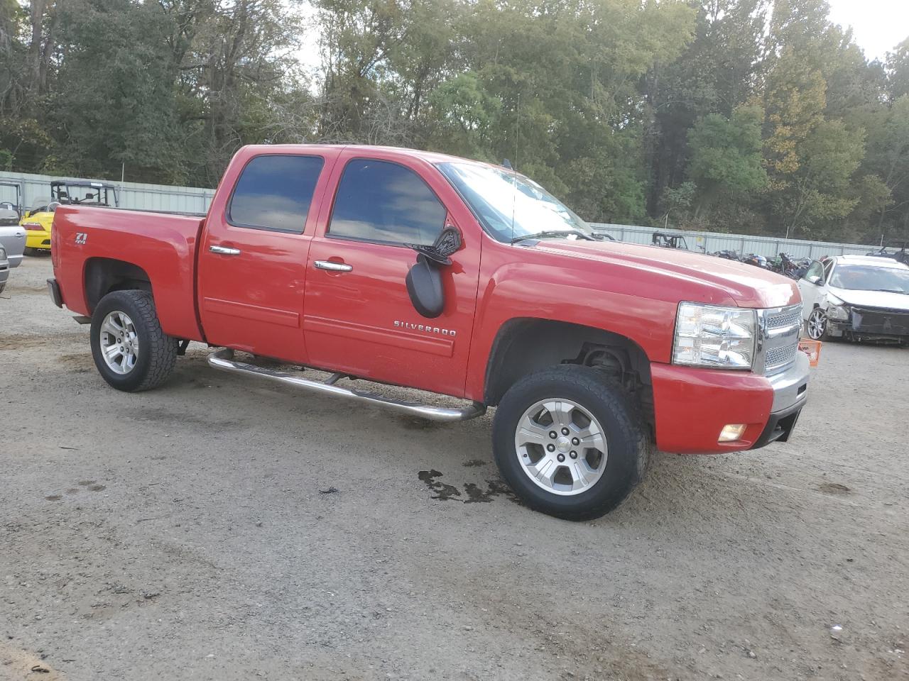 2011 Chevrolet Silverado - Image 4