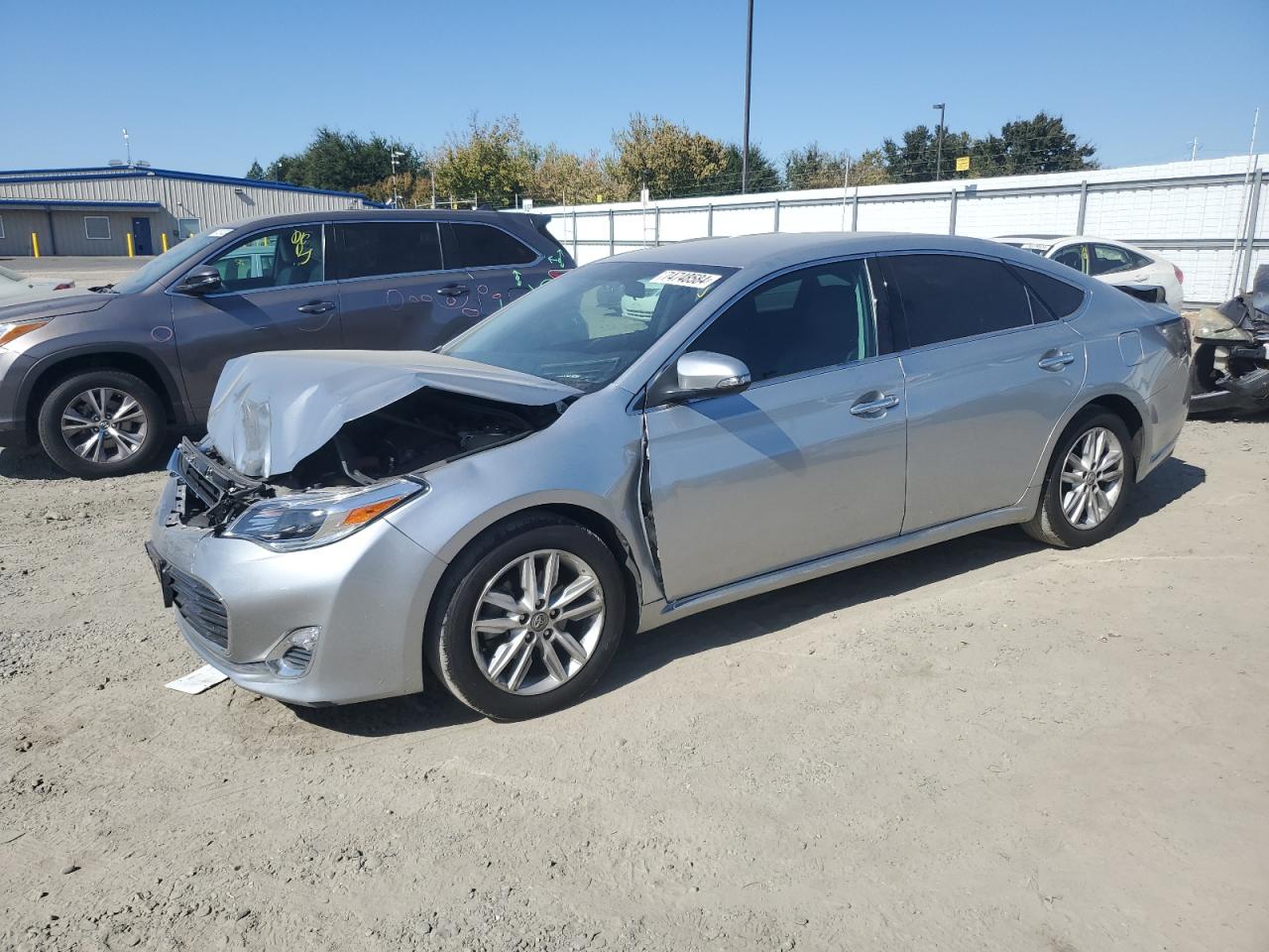 2015 Toyota Avalon - Image 1