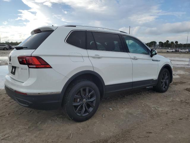 3VV3B7AX2RM064287 Volkswagen Tiguan SE 3