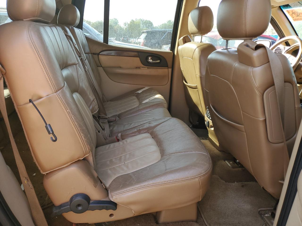2002 GMC Envoy - Image 11