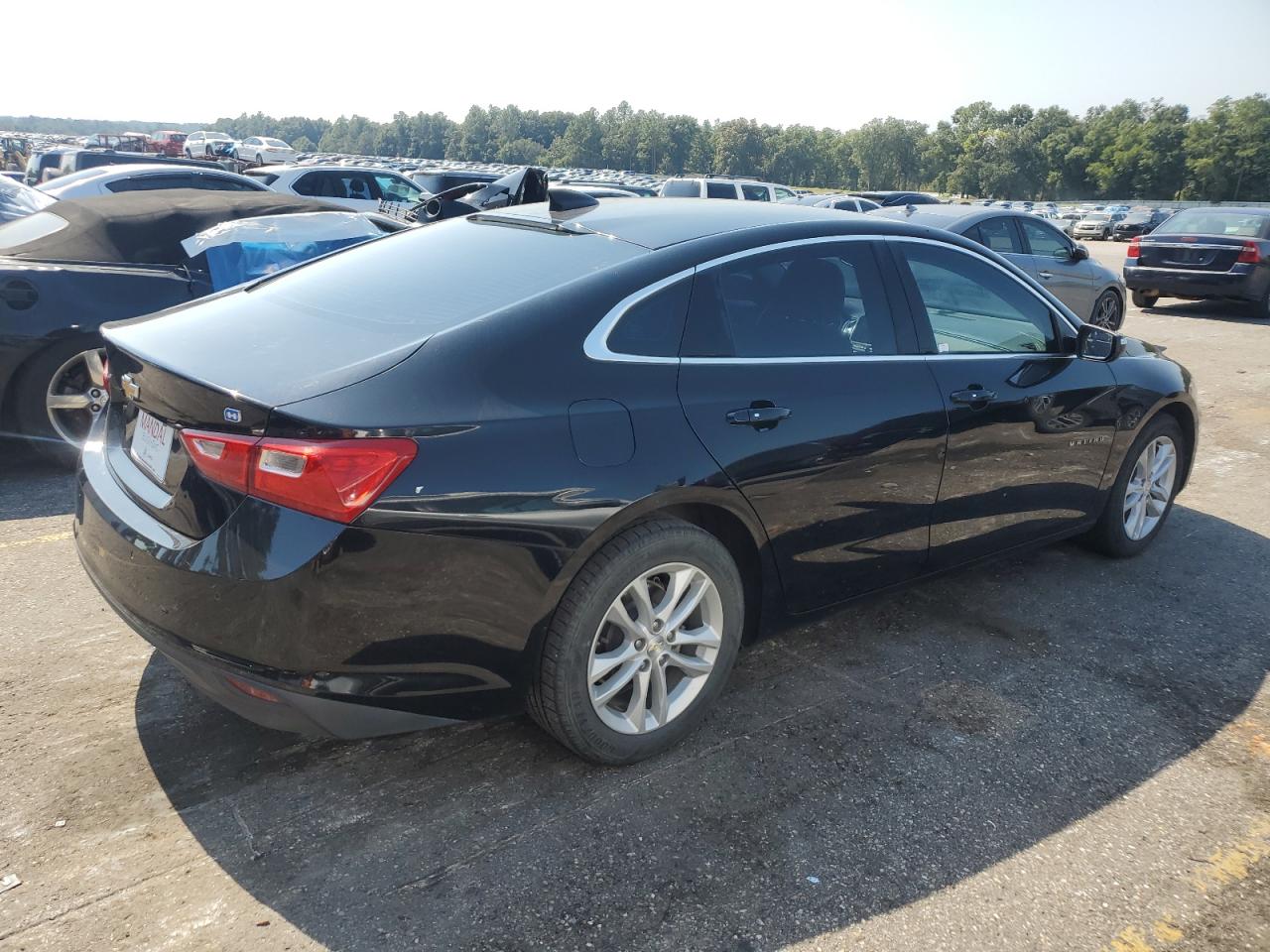 2018 Chevrolet Malibu - Image 3