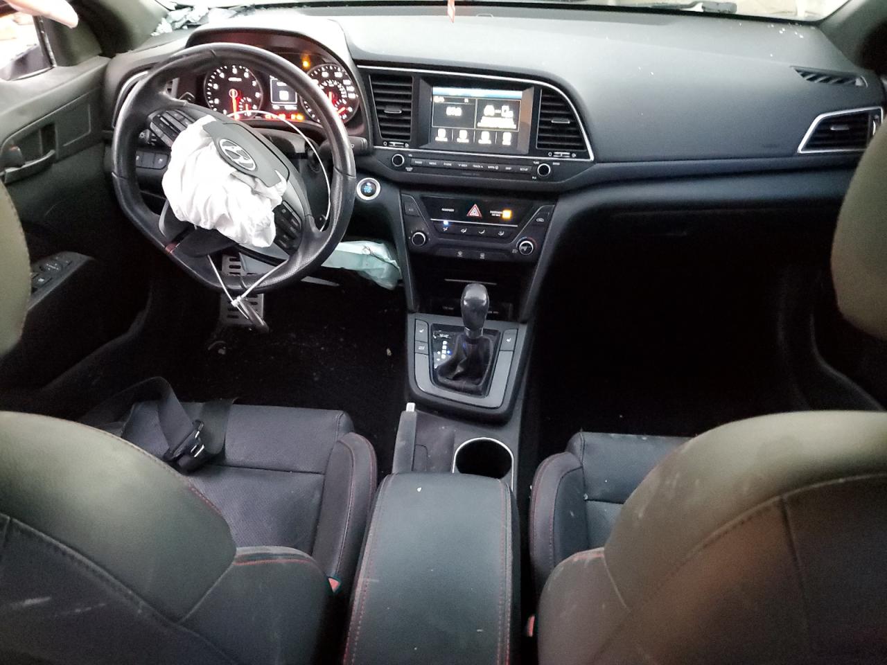 2018 Hyundai Elantra - Image 8