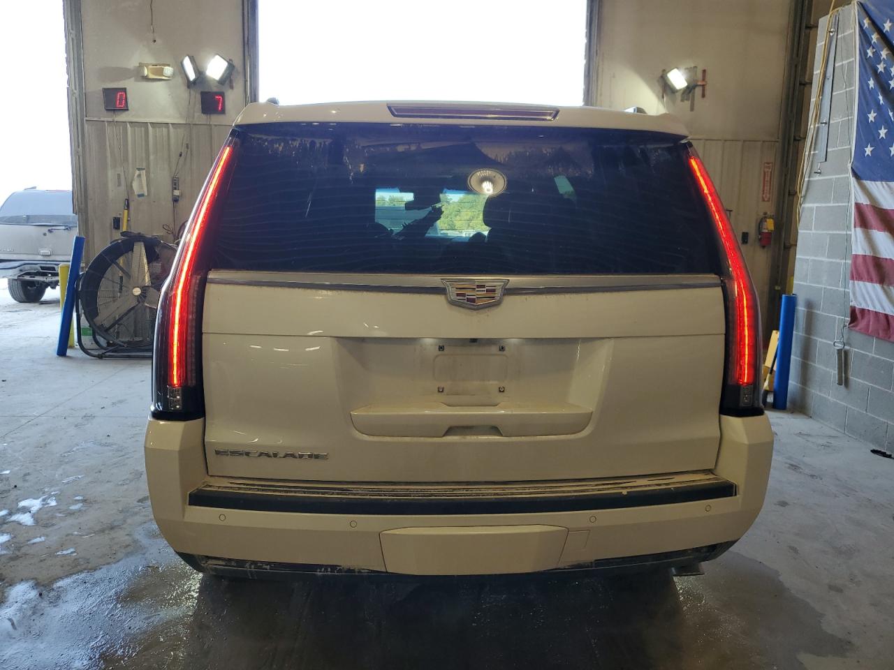 2015 Cadillac Escalade Luxury VIN: 1GYS4MKJ5FR566275 Lot: 73763154