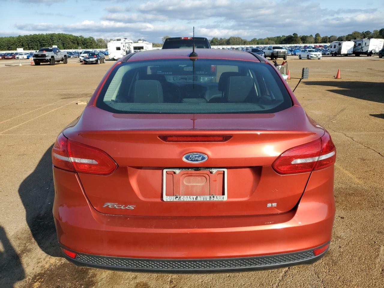 2018 Ford Focus Se VIN: 1FADP3F25JL246409 Lot: 78284704