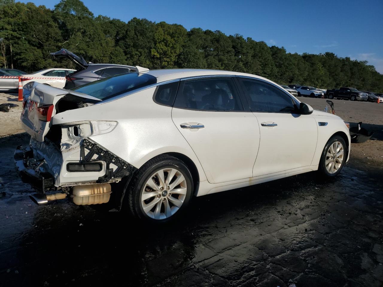 2016 Kia Optima - Image 3