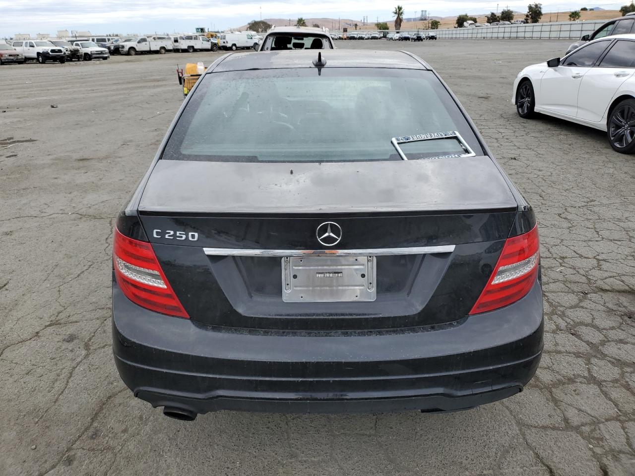 2012 Mercedes-Benz C 250 VIN: WDDGF4HB5CR219259 Lot: 76565884
