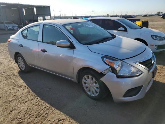  NISSAN VERSA 2018 Silver