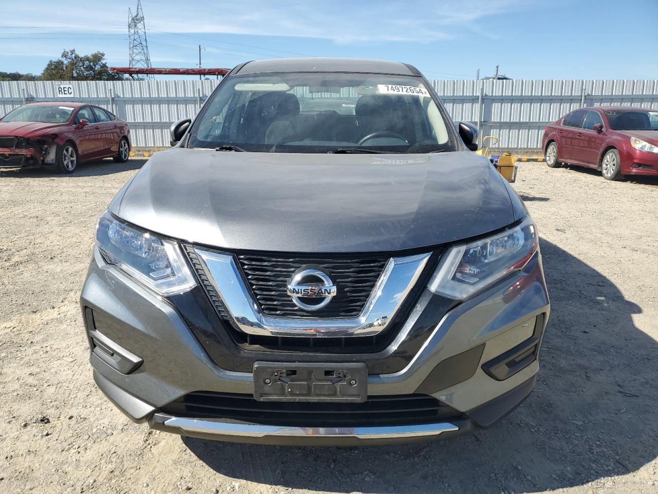 2017 Nissan Rogue - Image 5