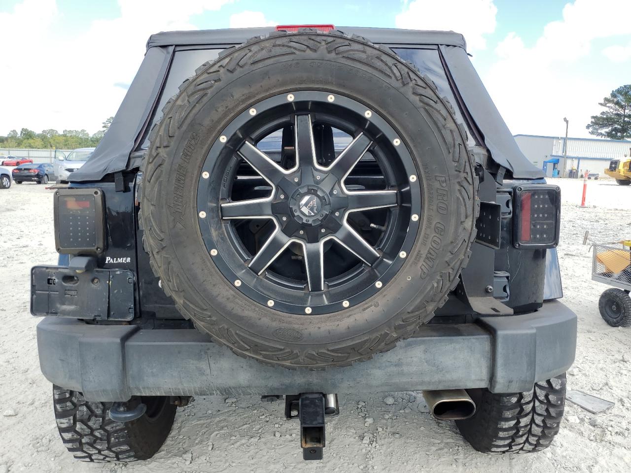 1C4BJWFG1DL590565 2013 Jeep Wrangler Unlimited Rubicon