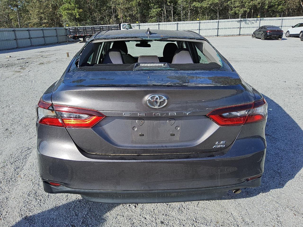 2022 Toyota Camry - Image 6