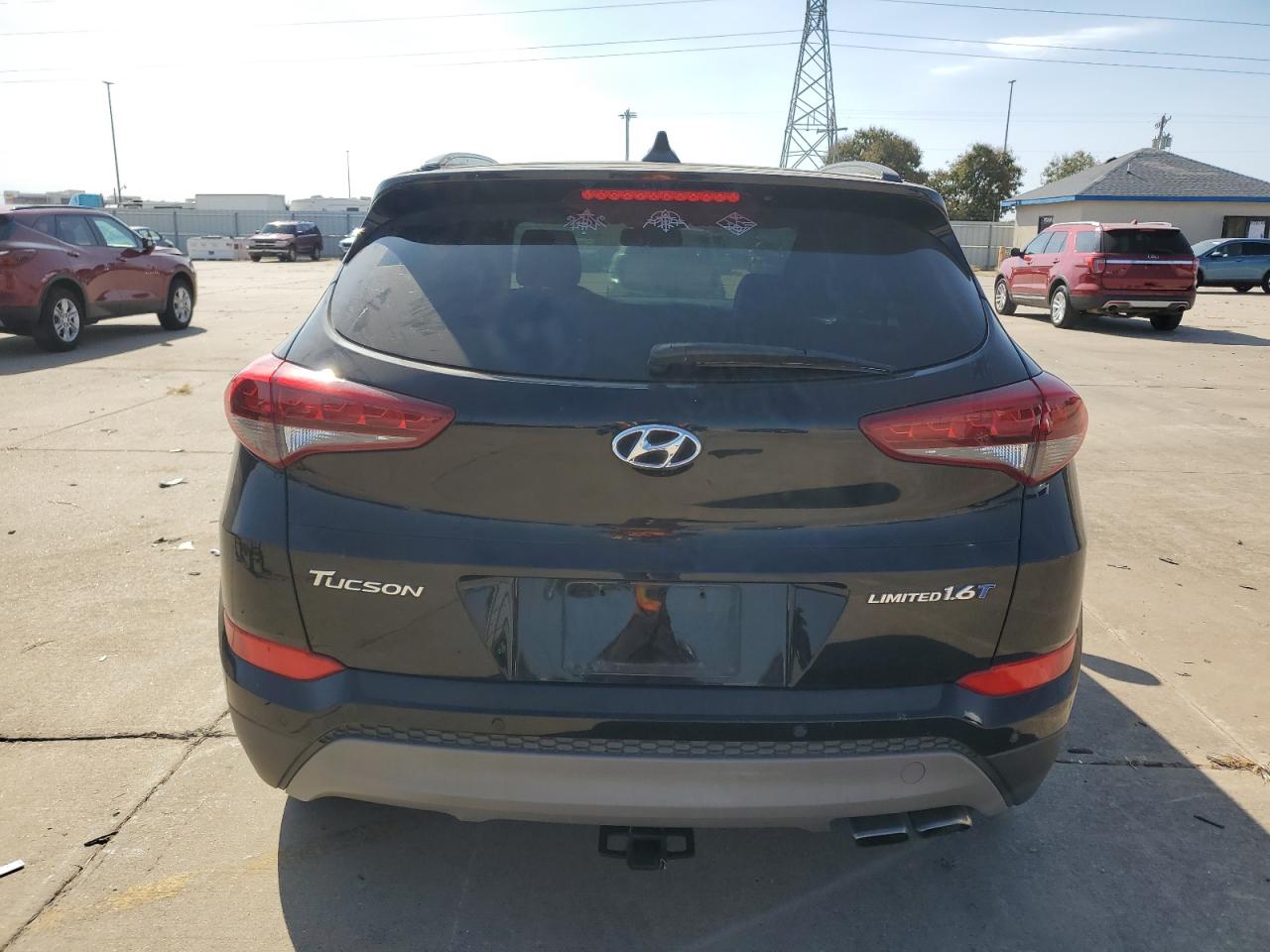 KM8J33A2XJU614265 2018 Hyundai Tucson Value