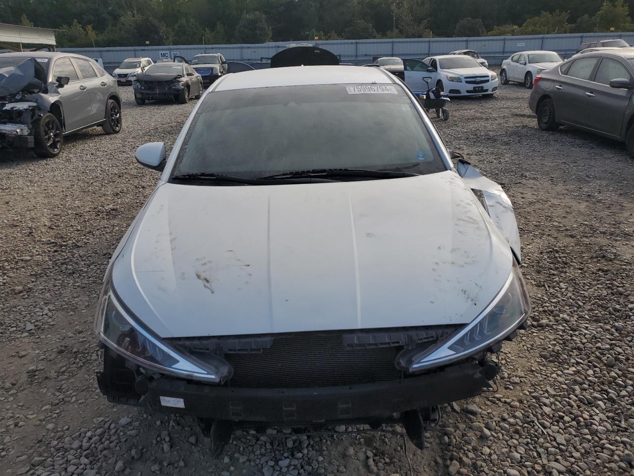 2020 Hyundai Elantra - Image 5