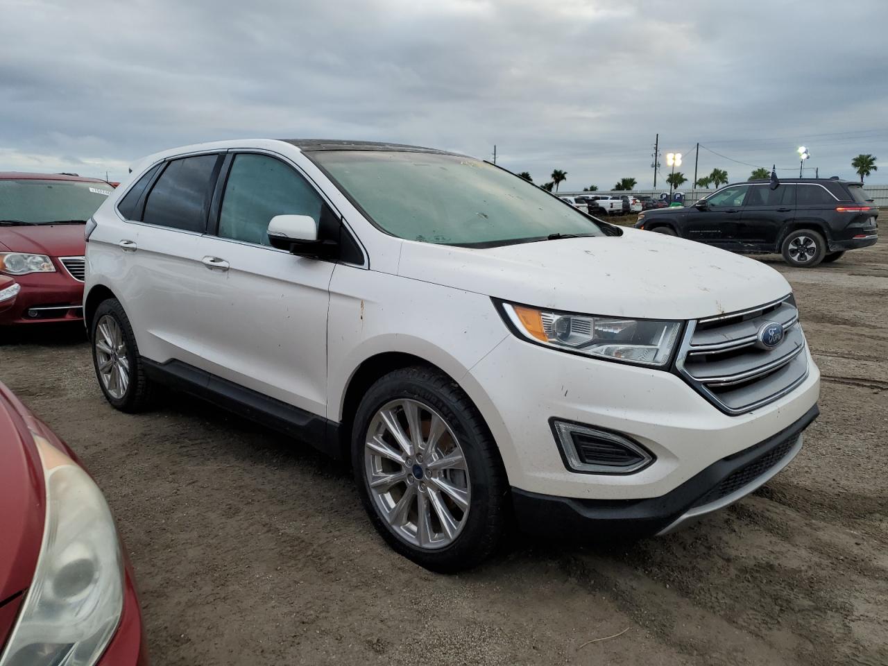 VIN 2FMPK4K91HBB15952 2017 FORD EDGE no.4