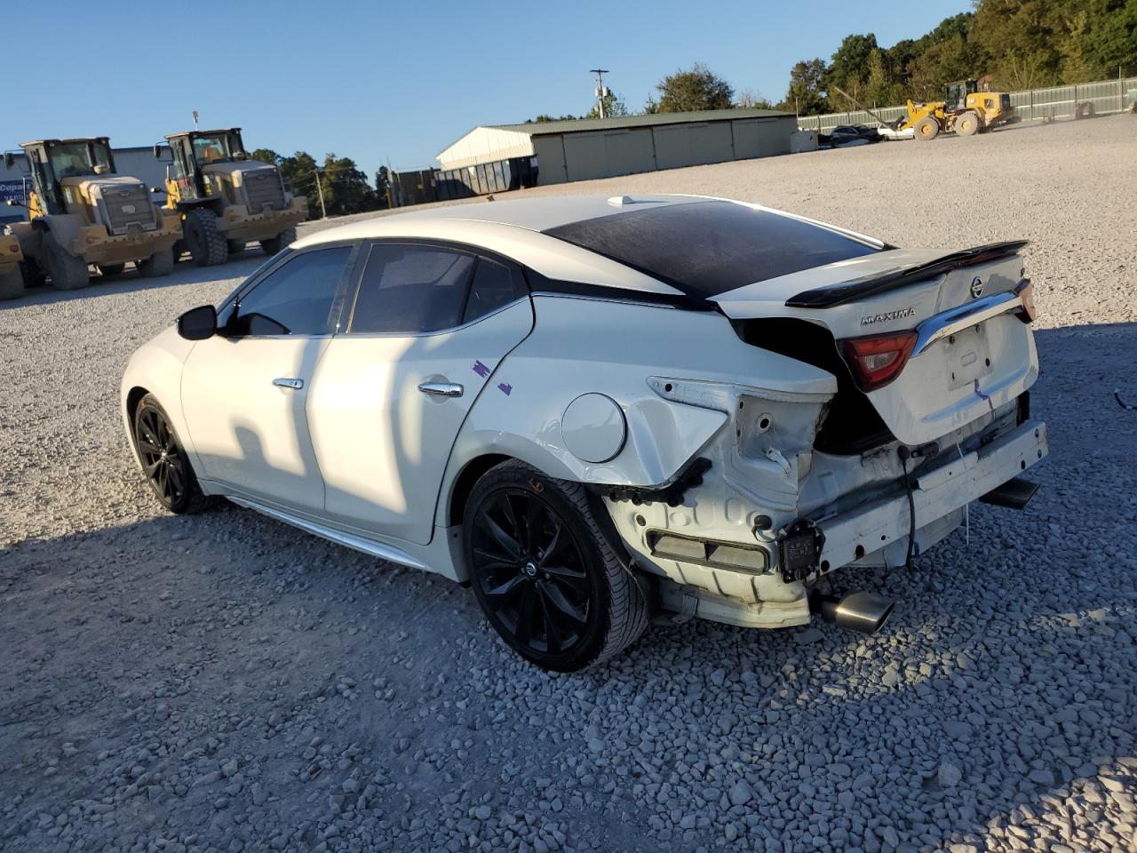 2017 Nissan Maxima - Image 2