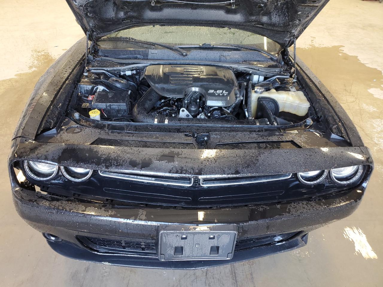 2016 Dodge Challenger - Image 11
