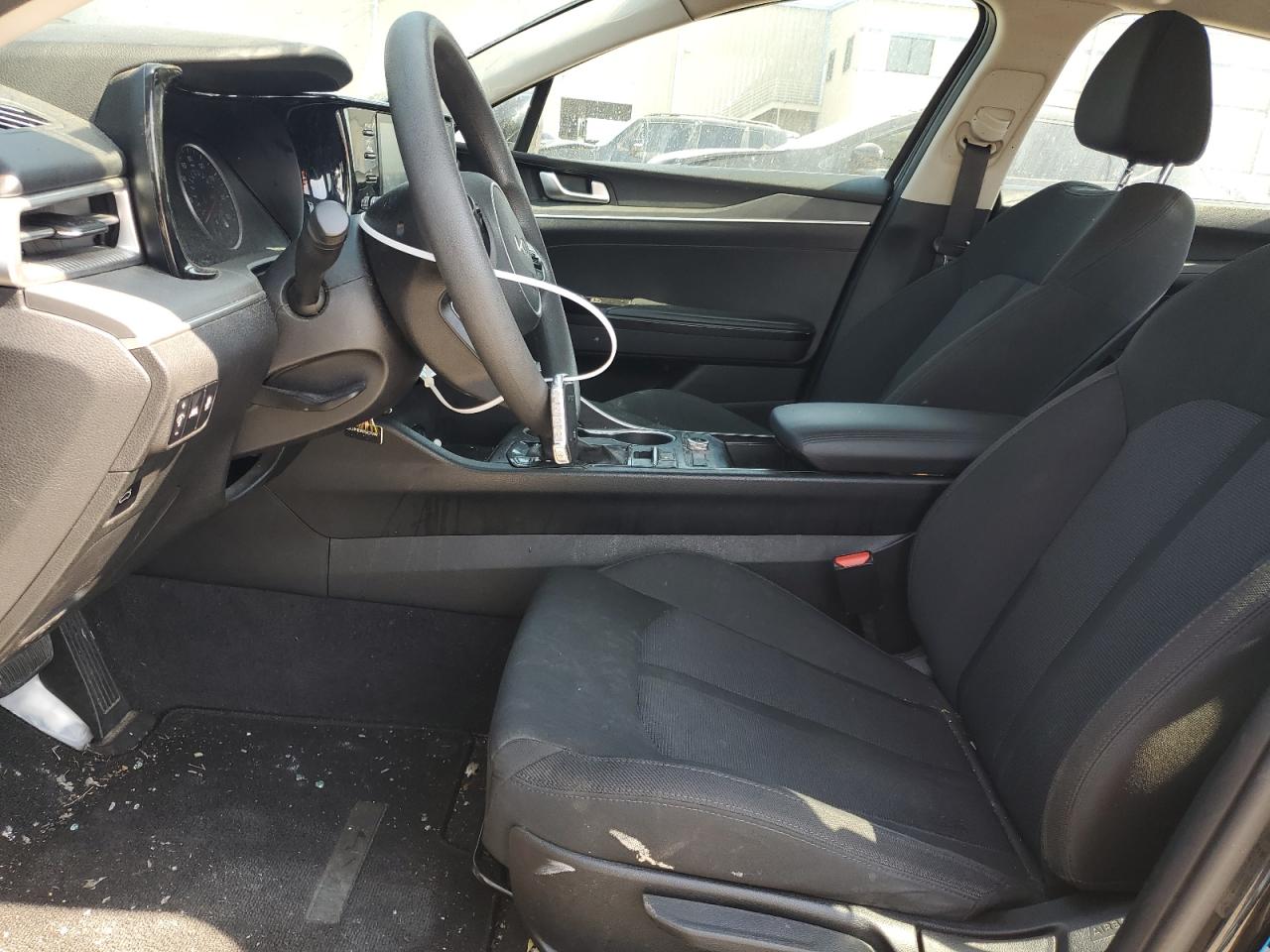 2022 Kia K5 - Image 7