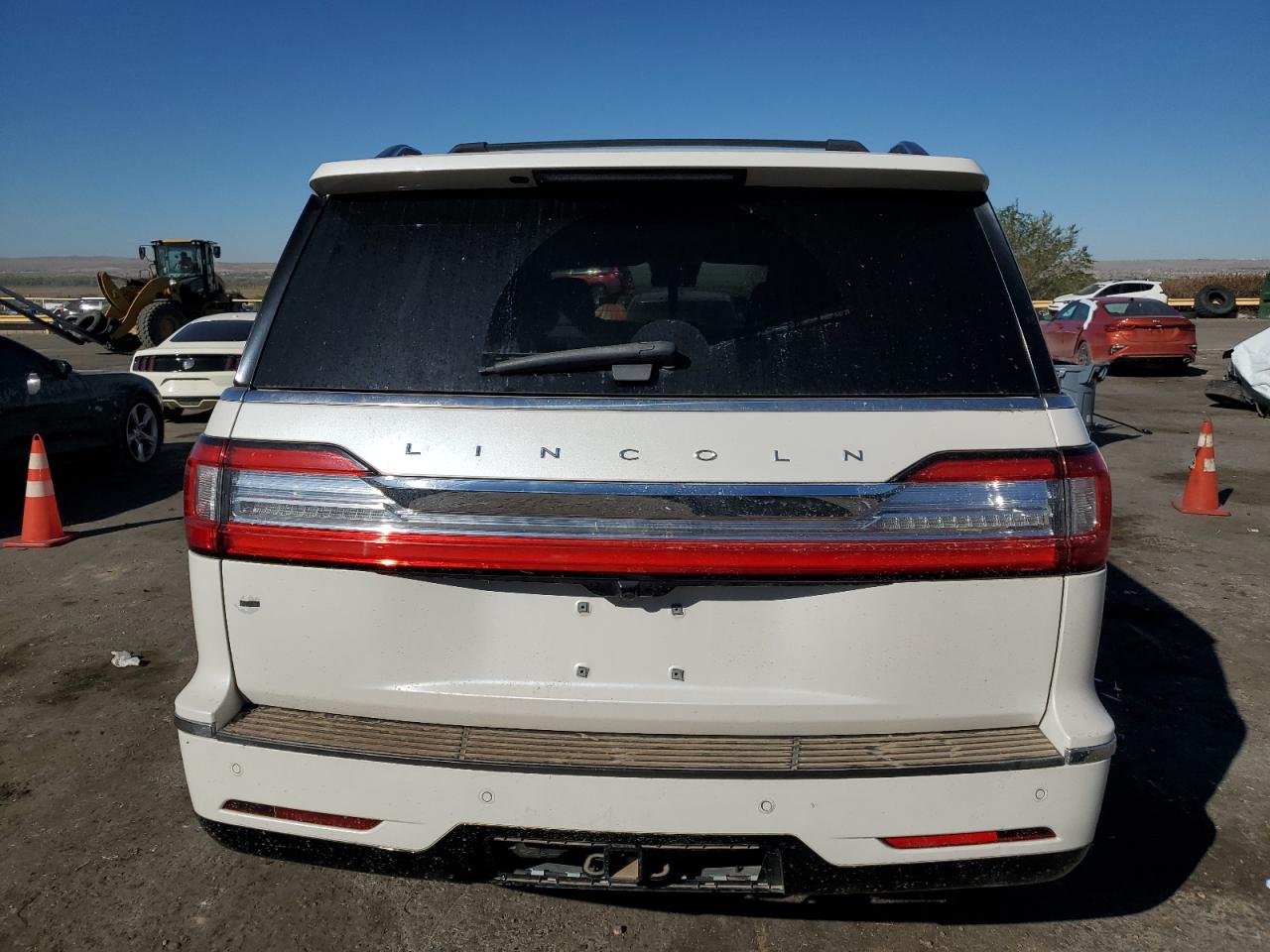 2019 Lincoln Navigator - Image 6