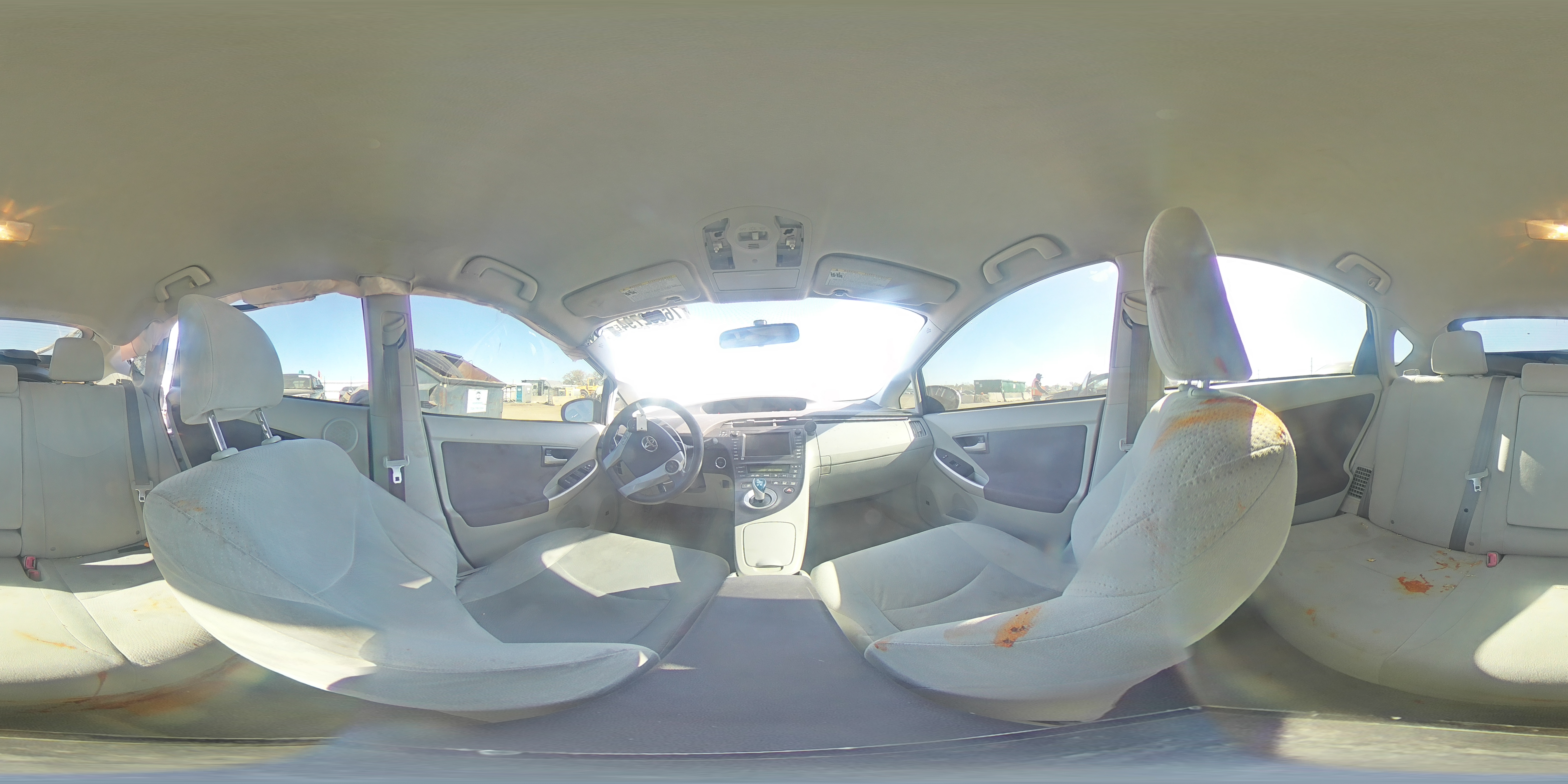 2010 Toyota Prius - Image 13