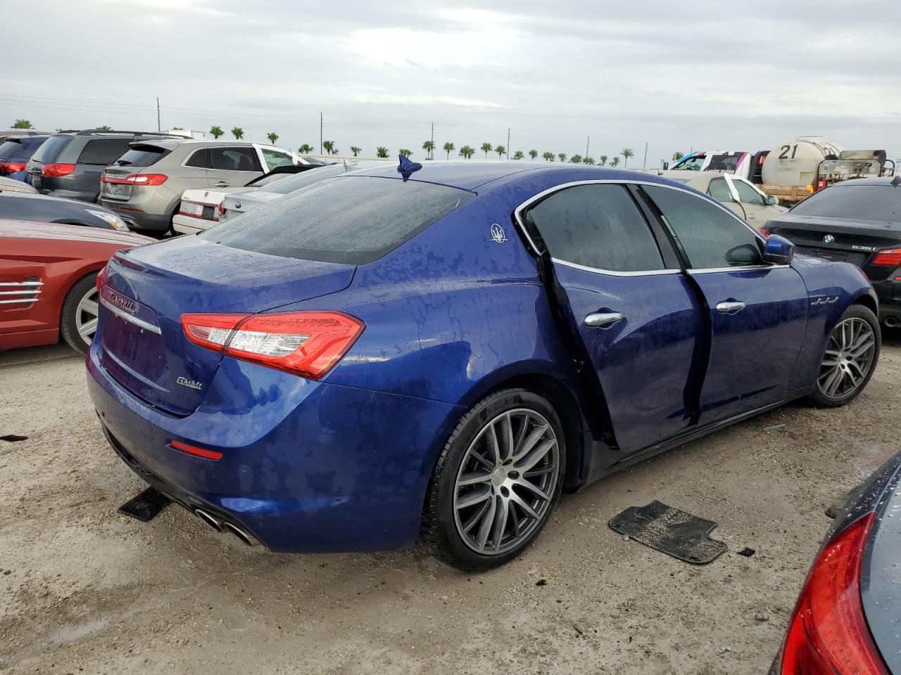 2019 Maserati Ghibli - Image 3