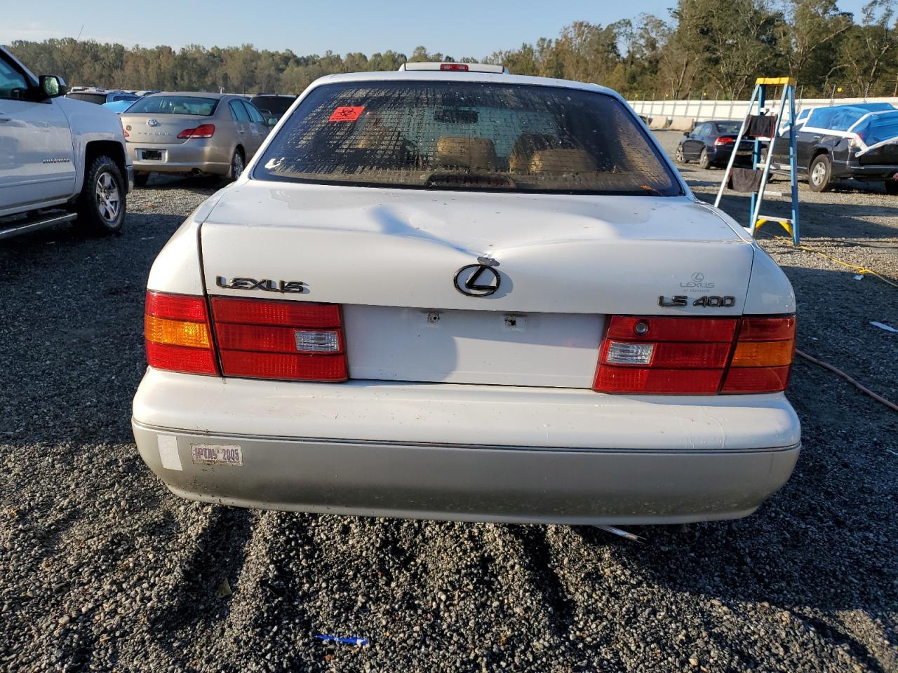 2000 Lexus LS - Image 6