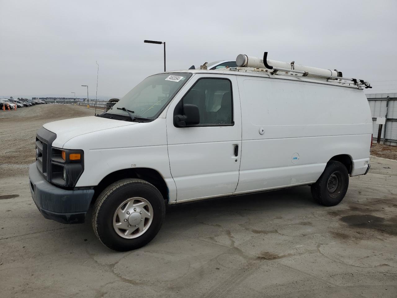 2010 Ford Econoline E250 Van للبيع في San Diego، CA - Minor Dent/Scratches