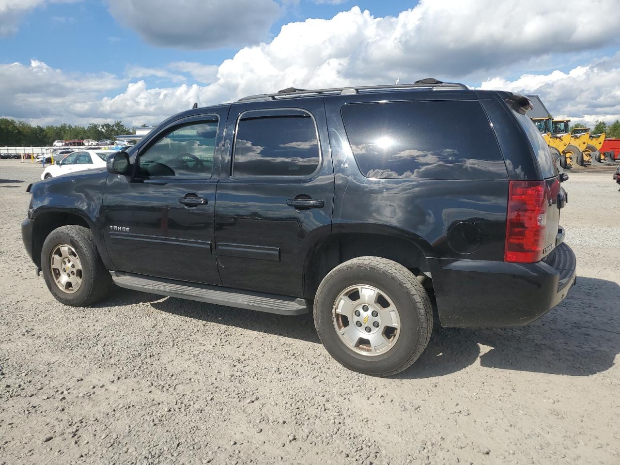 2013 Chevrolet Tahoe - Image 2