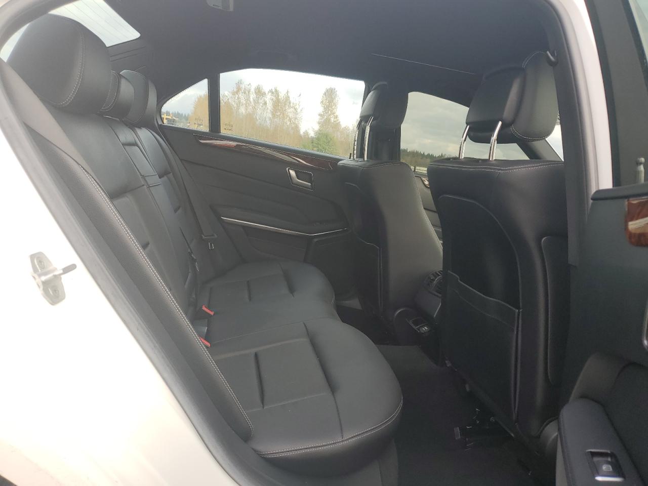 2014 Mercedes-Benz E 350 4Matic VIN: WDDHF8JB4EA833324 Lot: 76285484