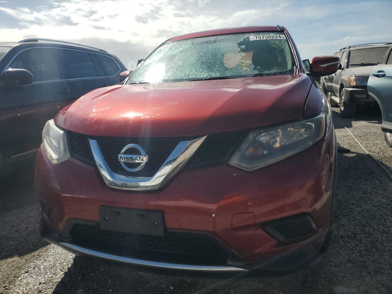 VIN KNMAT2MT6FP586893 2015 NISSAN ROGUE no.5