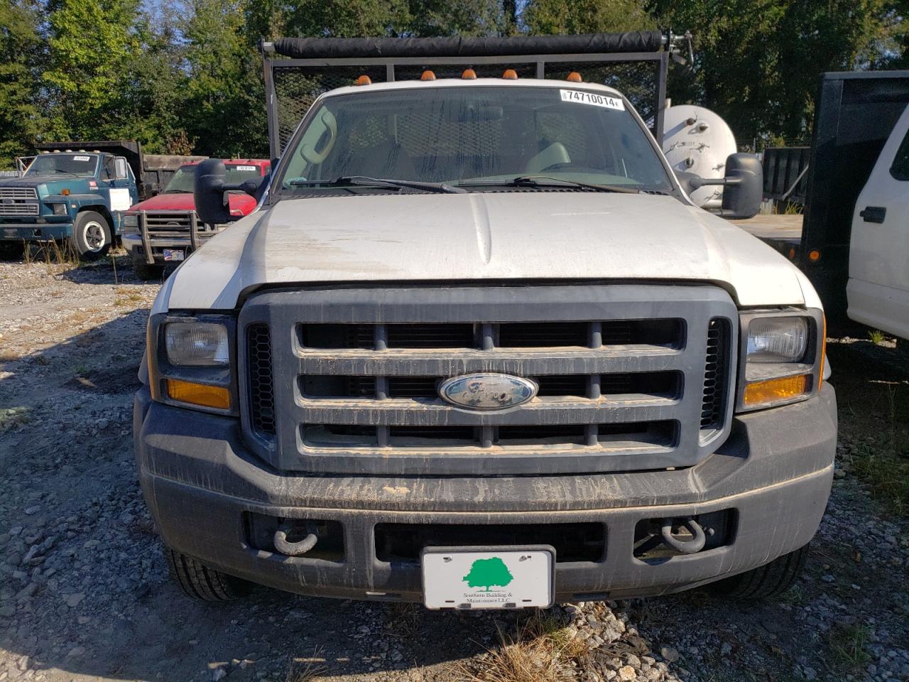2006 Ford F450 - Image 5