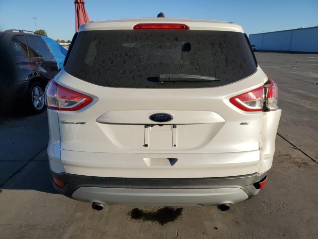  FORD ESCAPE 2016 Biały