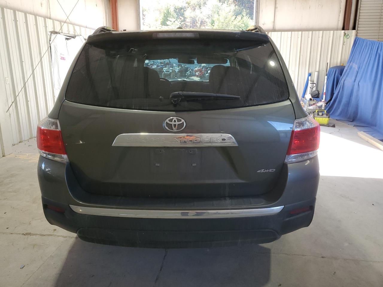 5TDBK3EH5CS148911 2012 Toyota Highlander Base