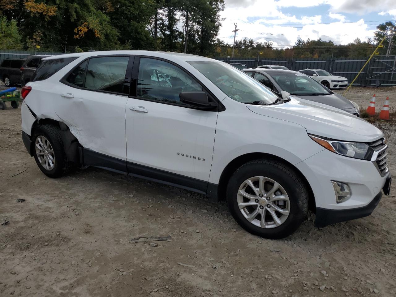 2GNAXREV4J6230603 2018 Chevrolet Equinox Ls