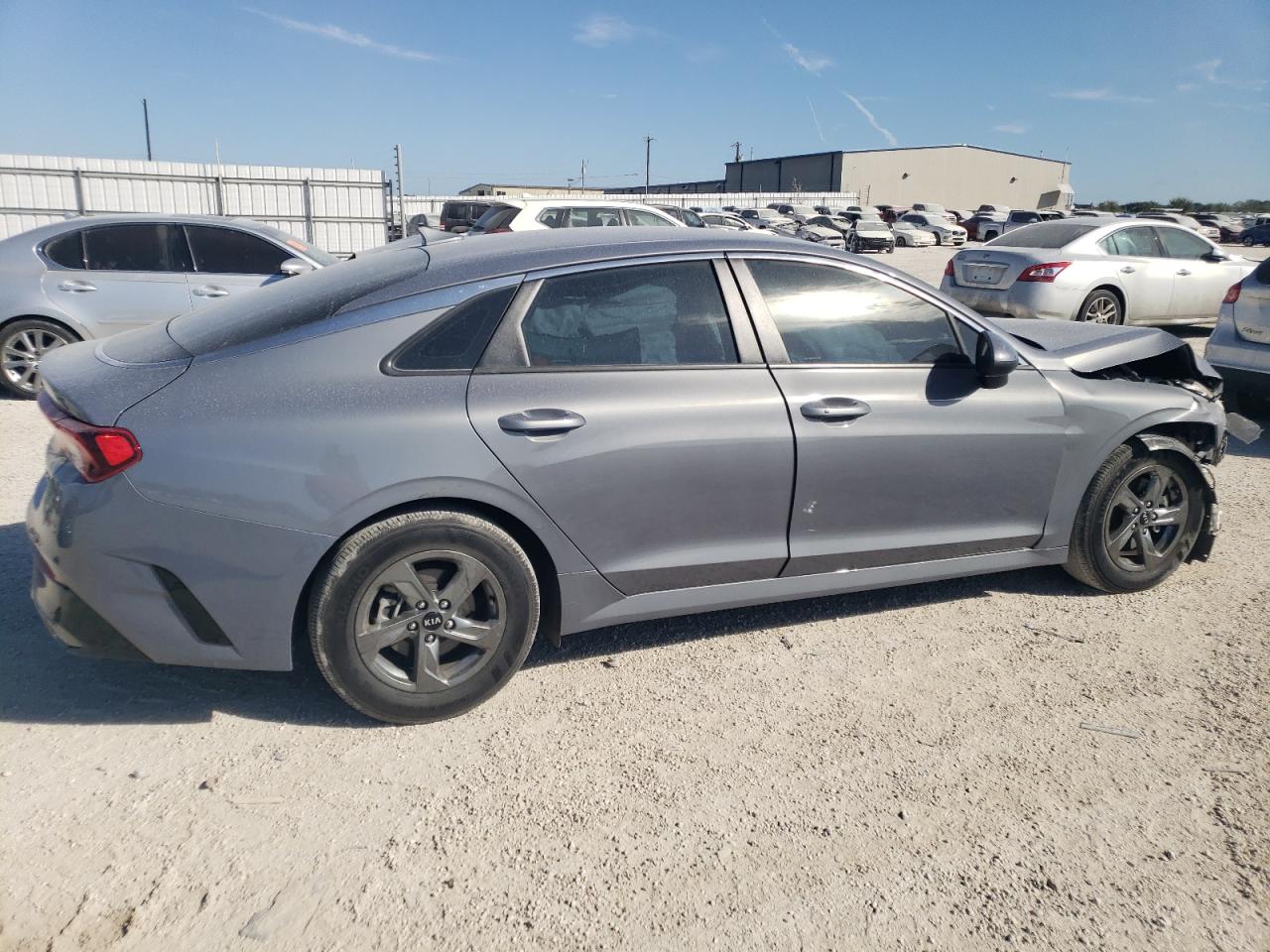 2021 Kia K5 - Image 3