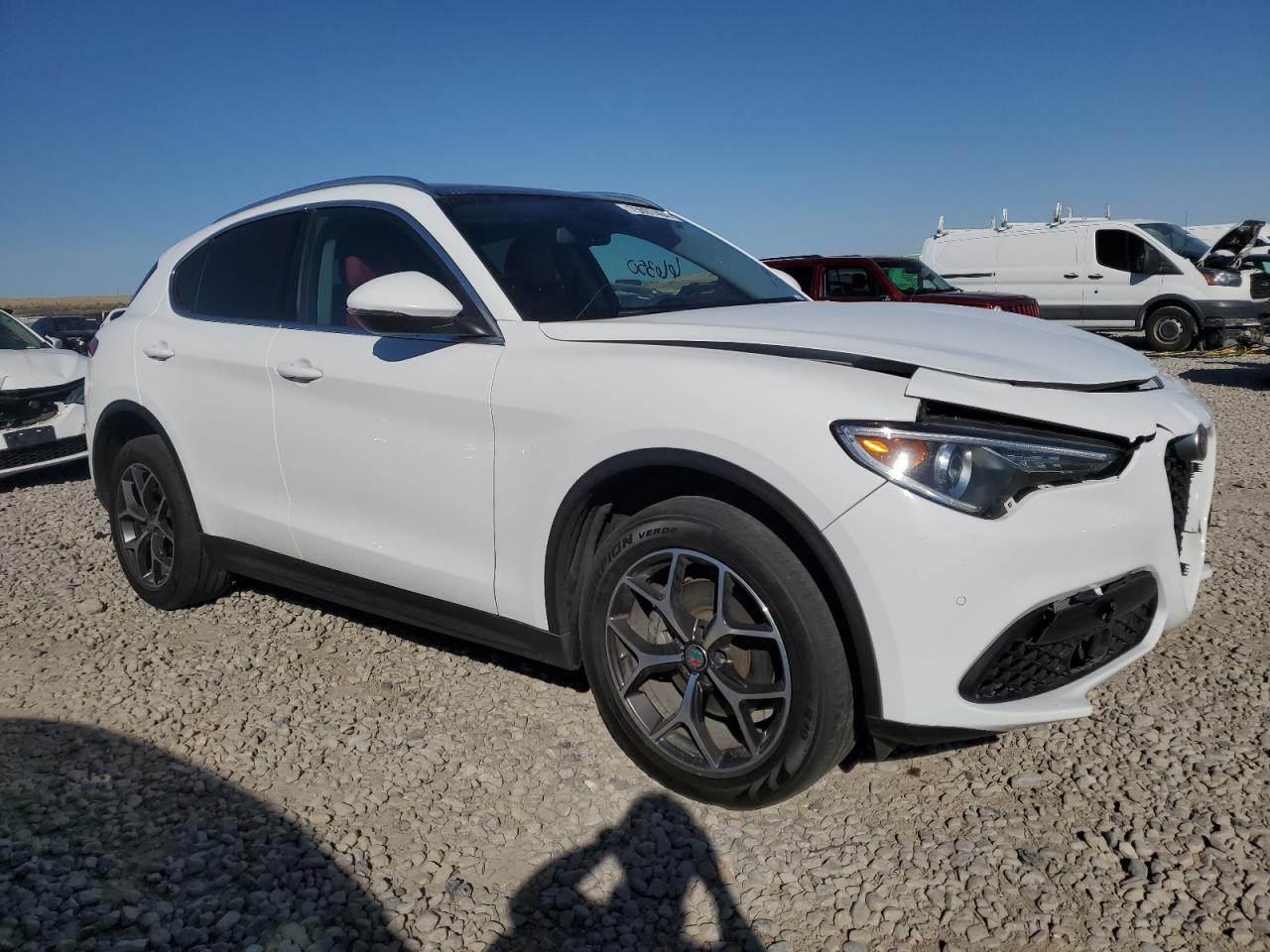 2018 Alfa Romeo Stelvio - Image 4