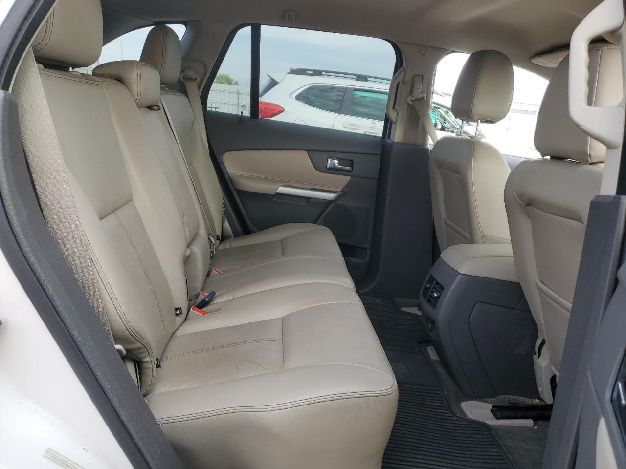 2014 Ford Edge - Image 10