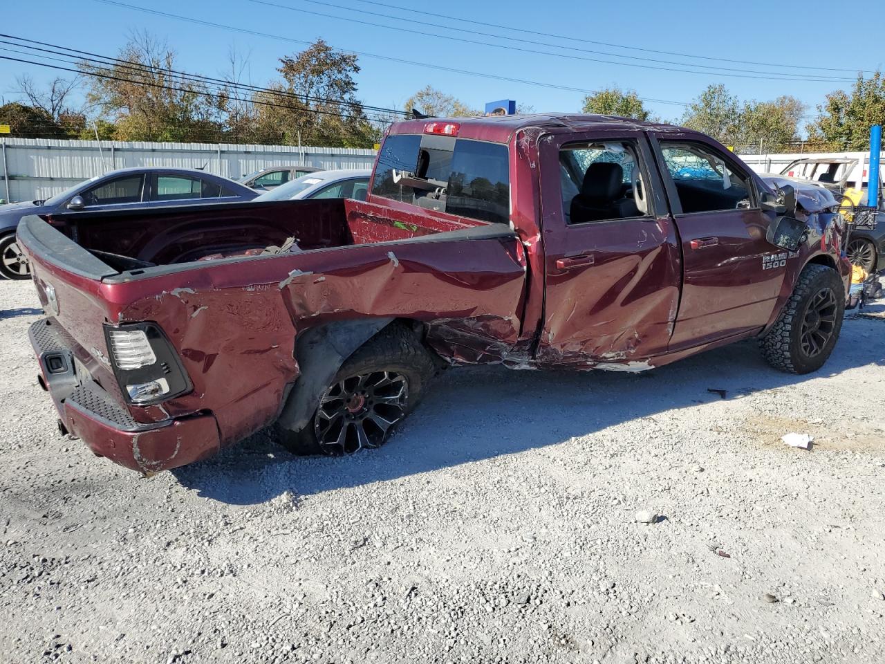 2016 RAM 1500 - Image 3