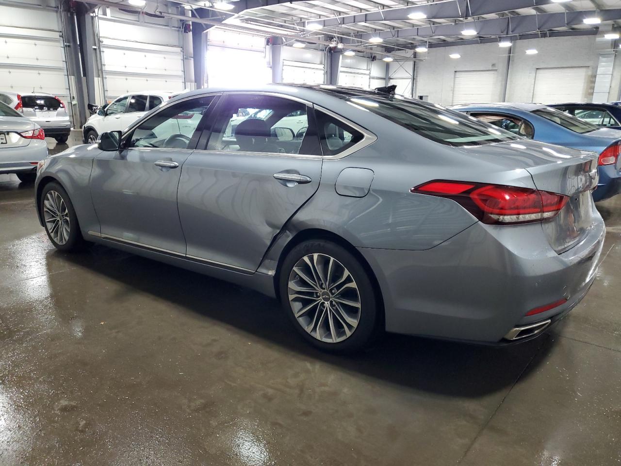 2015 Hyundai Genesis - Image 2