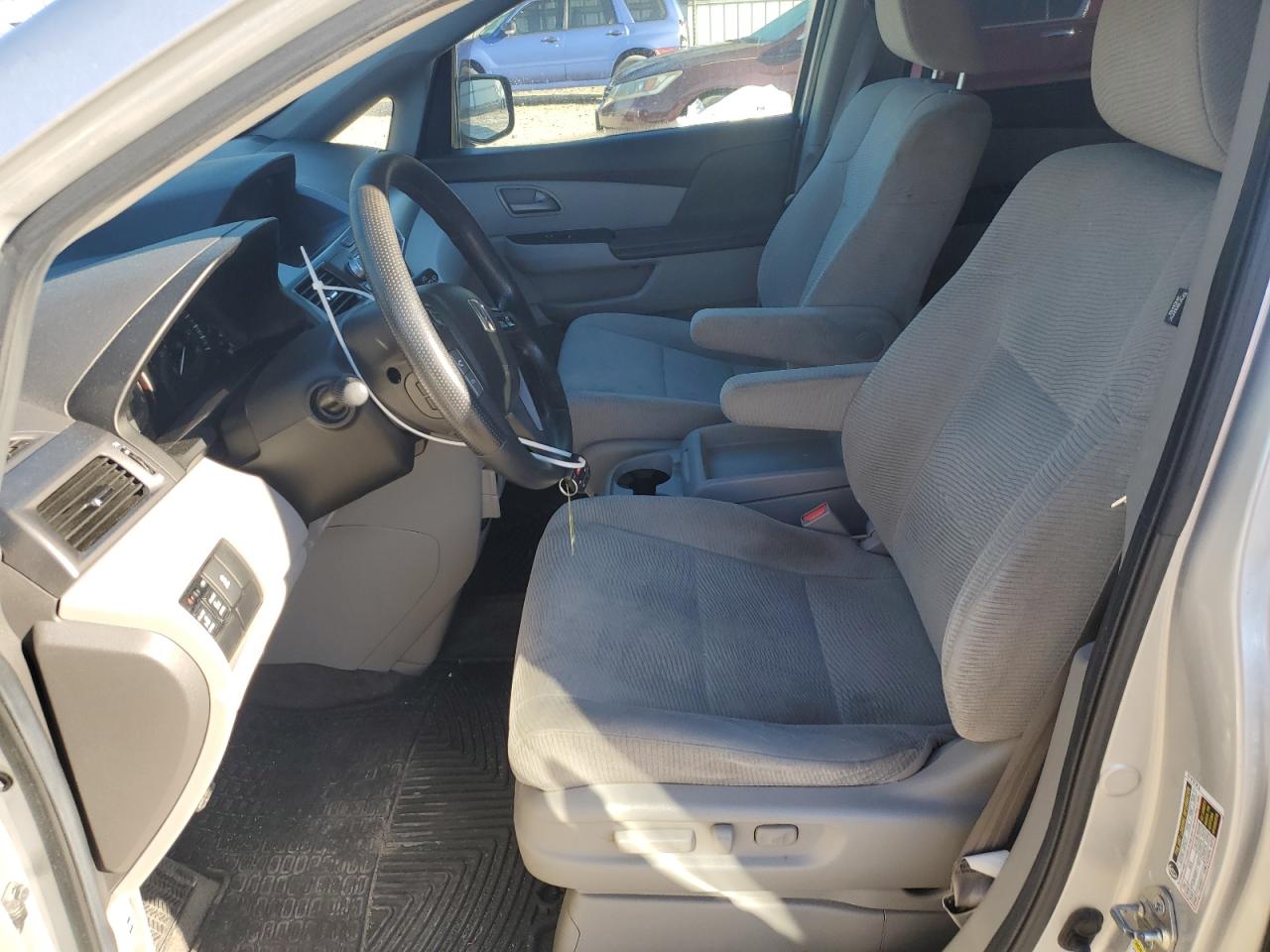 2012 Honda Odyssey - Image 7