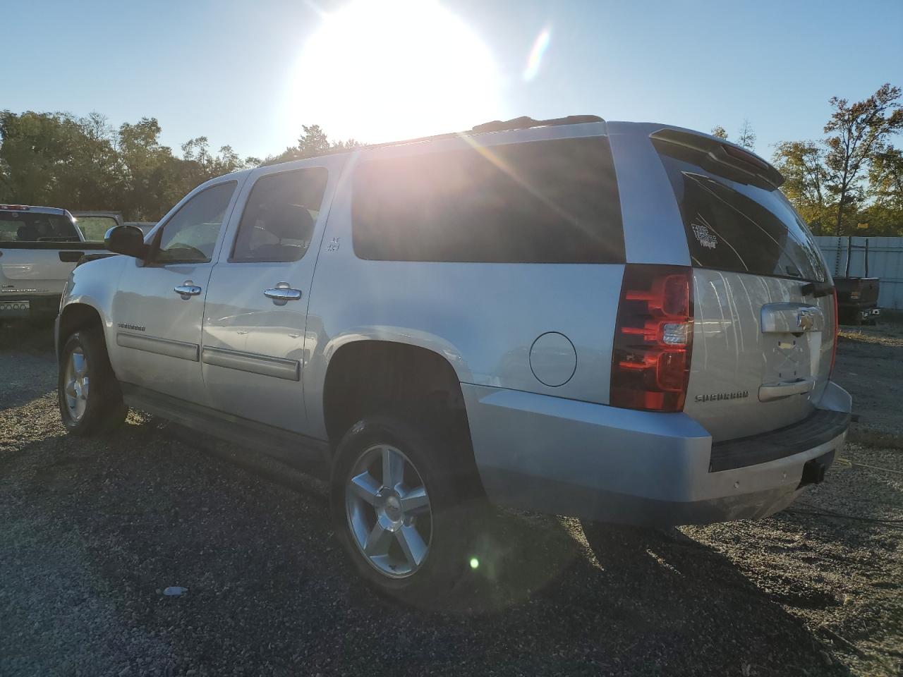 2014 Chevrolet Suburban - Image 2