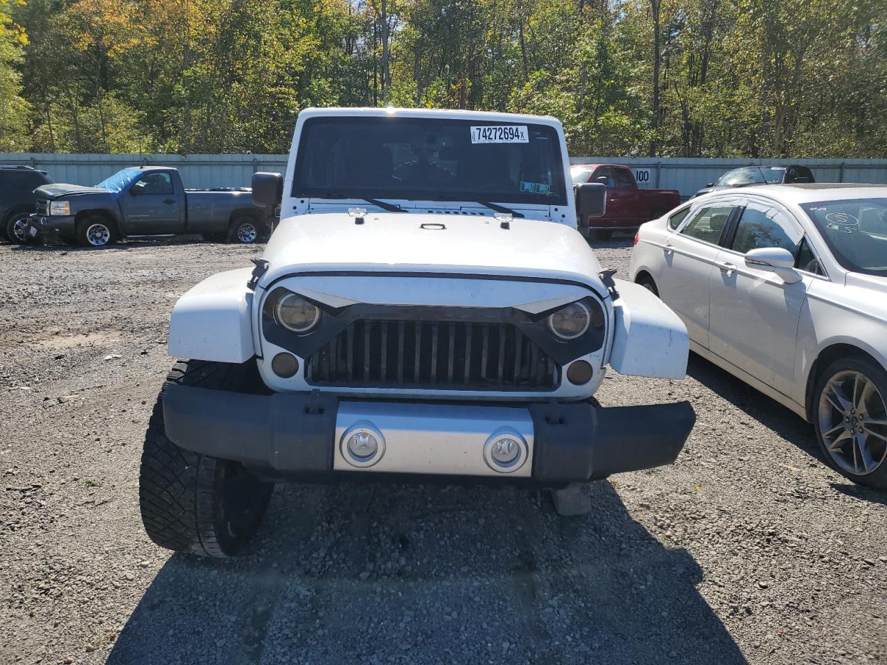 1C4HJWEG2EL237488 2014 Jeep Wrangler Unlimited Sahara