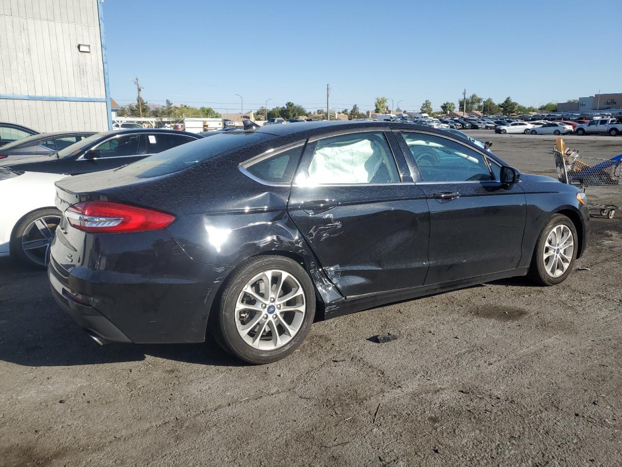 VIN 3FA6P0HD0KR232314 2019 FORD FUSION no.3