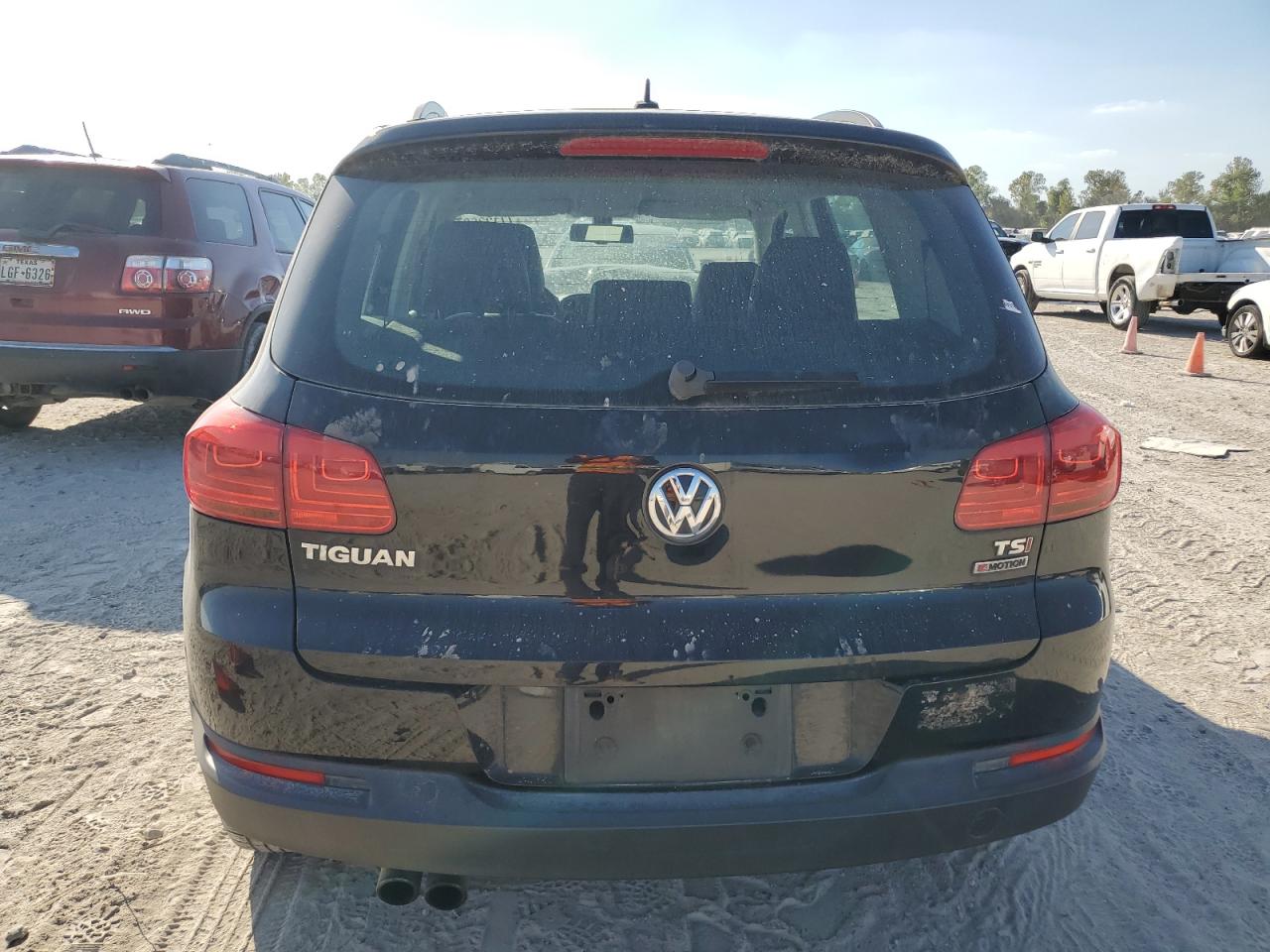 2016 Volkswagen Tiguan S VIN: WVGBV7AXXGW564319 Lot: 77123604