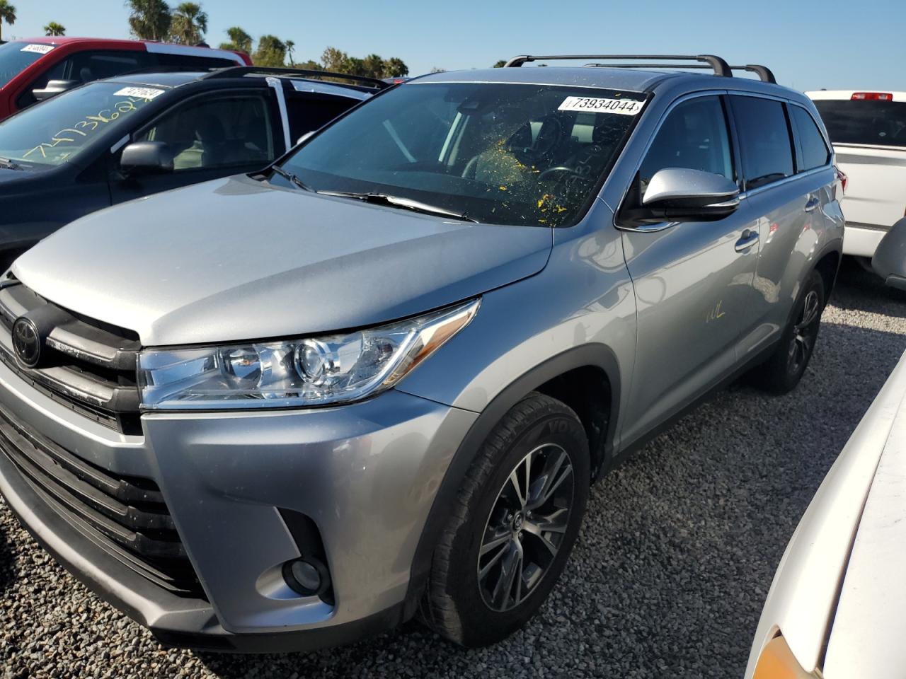 2019 Toyota Highlander - Image 1