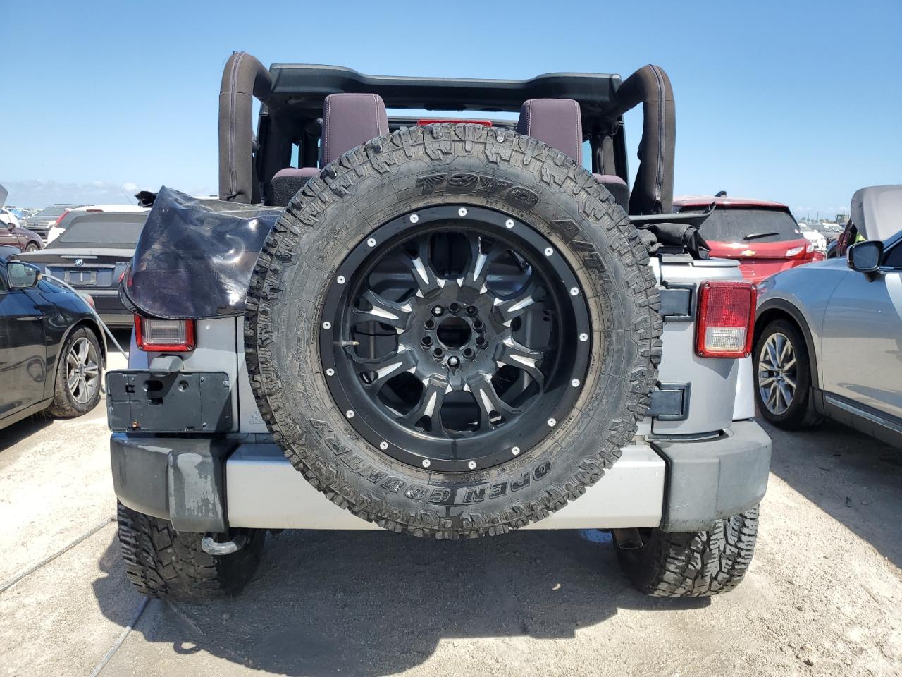 2013 Jeep Wrangler - Image 6